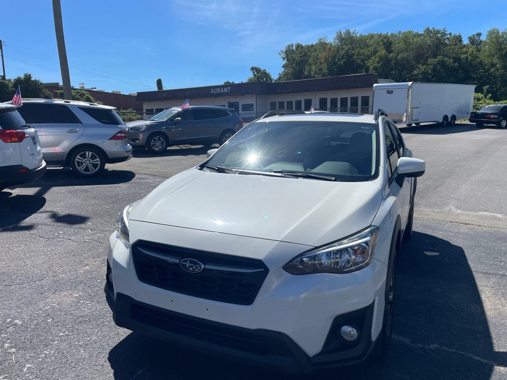 Used 2020 Subaru Crosstrek 2.0i Premium w/ Moonroof Package 1 AWD/4WD image 1