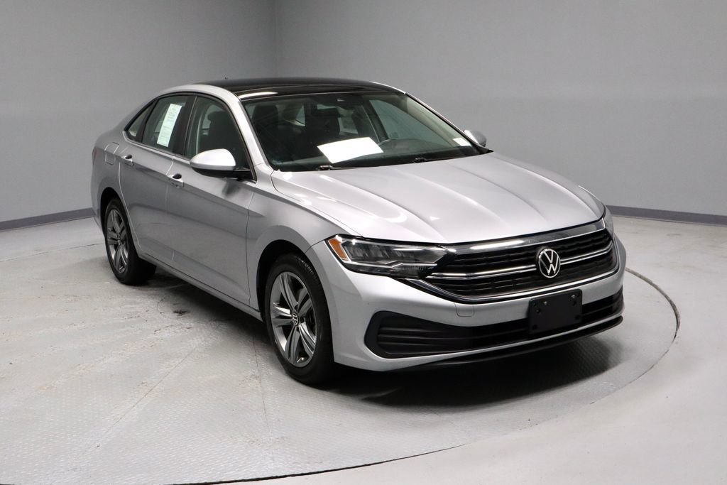 Used 2024 Volkswagen Jetta SE