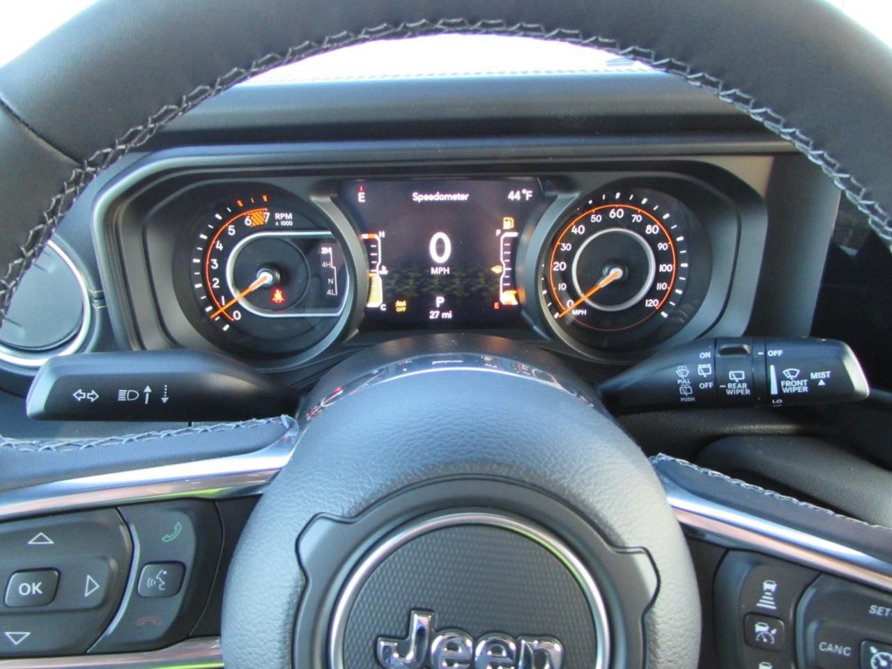 New 2026 Jeep Wrangler Unlimited Sahara AWD/4WD image 19