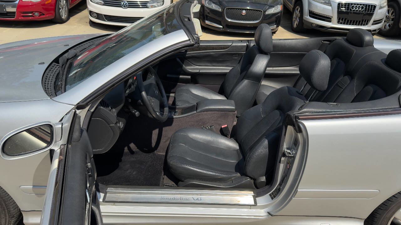 Used 2000 Mercedes-Benz CLK 430 Cabriolet image 32