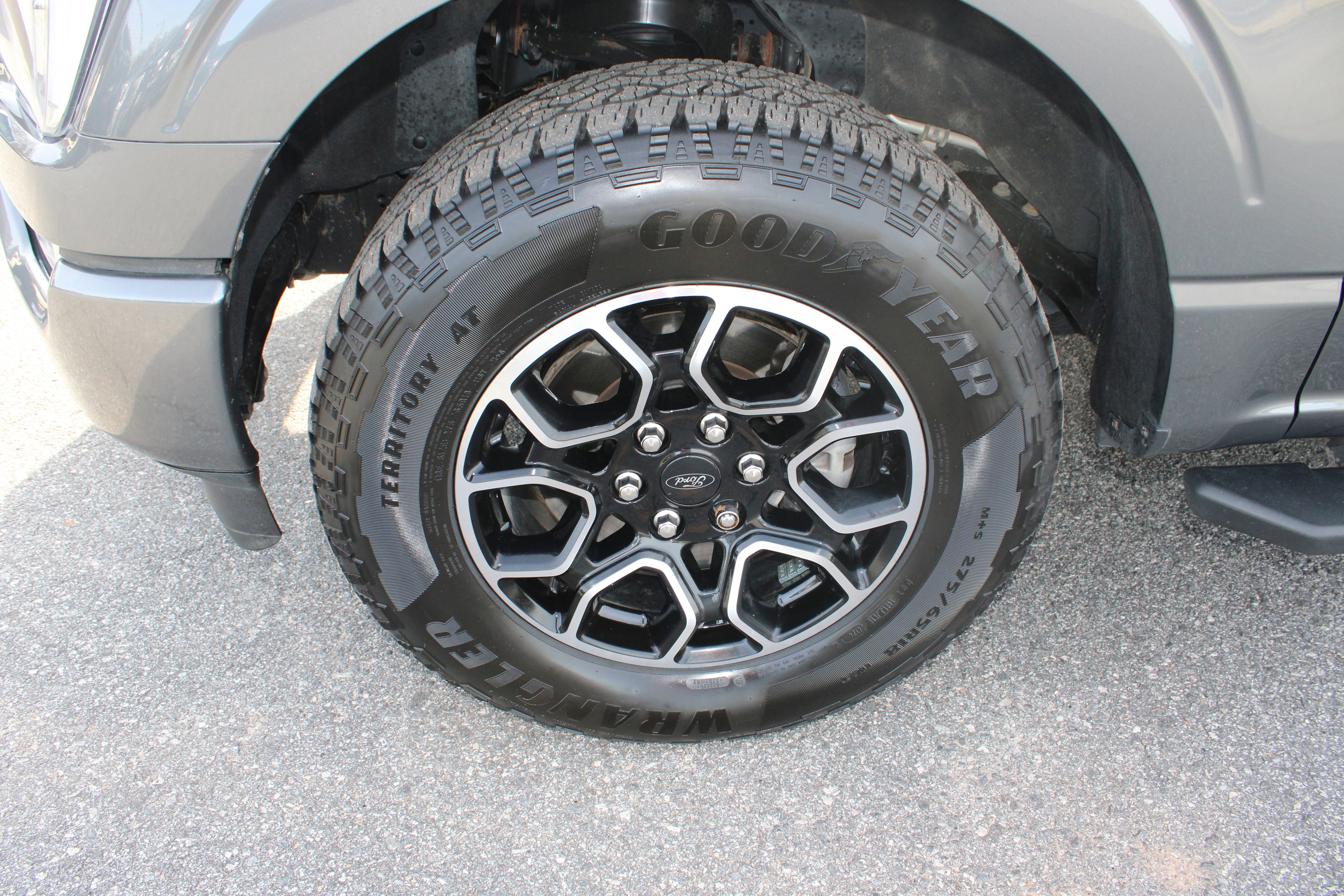 Used 2023 Ford F150 XLT w/ Equipment Group 302A High image 10