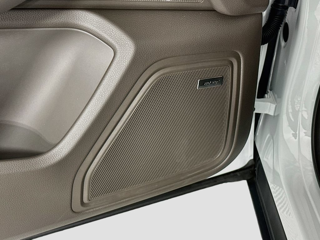 New 2026 Porsche Macan AWD/4WD image 21