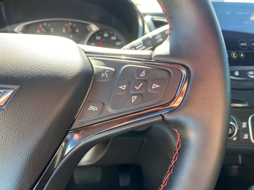 Used 2023 Chevrolet Equinox RS w/ RS Leather Package image 16