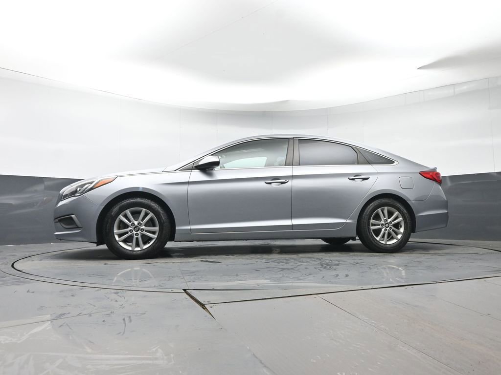Used 2017 Hyundai Sonata SE FWD image 29