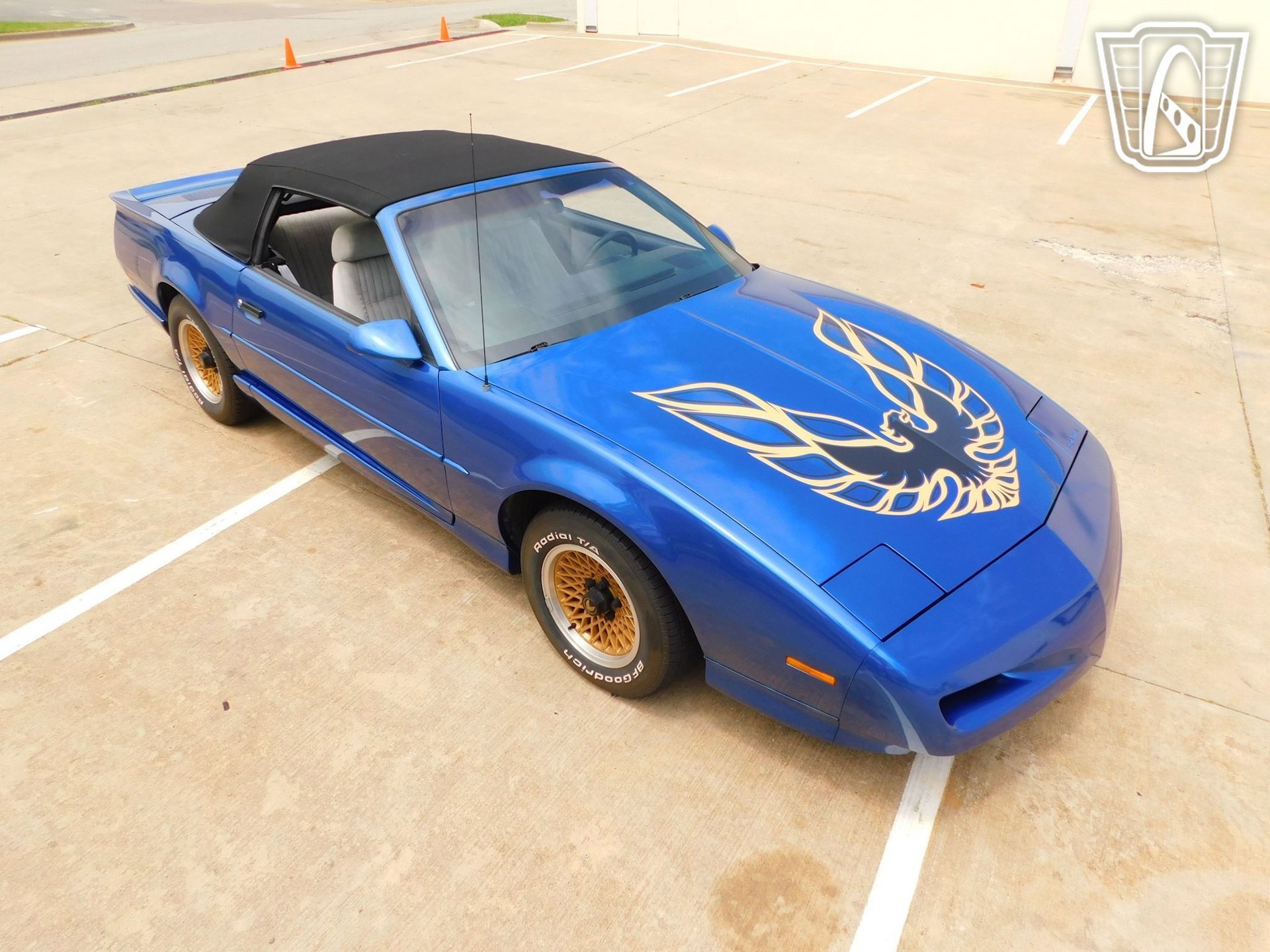 Used 1991 Pontiac Firebird Convertible image 33