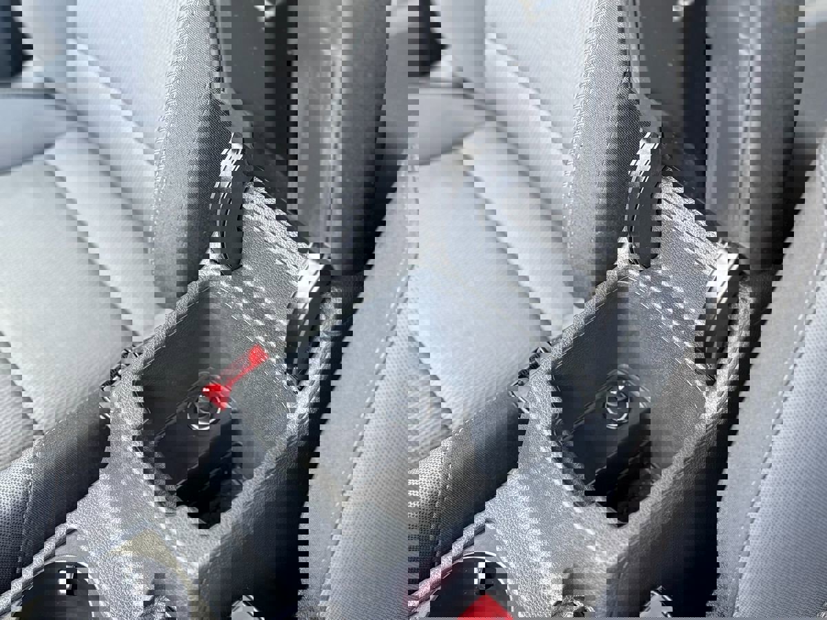 Used 2017 Volkswagen Golf S image 27