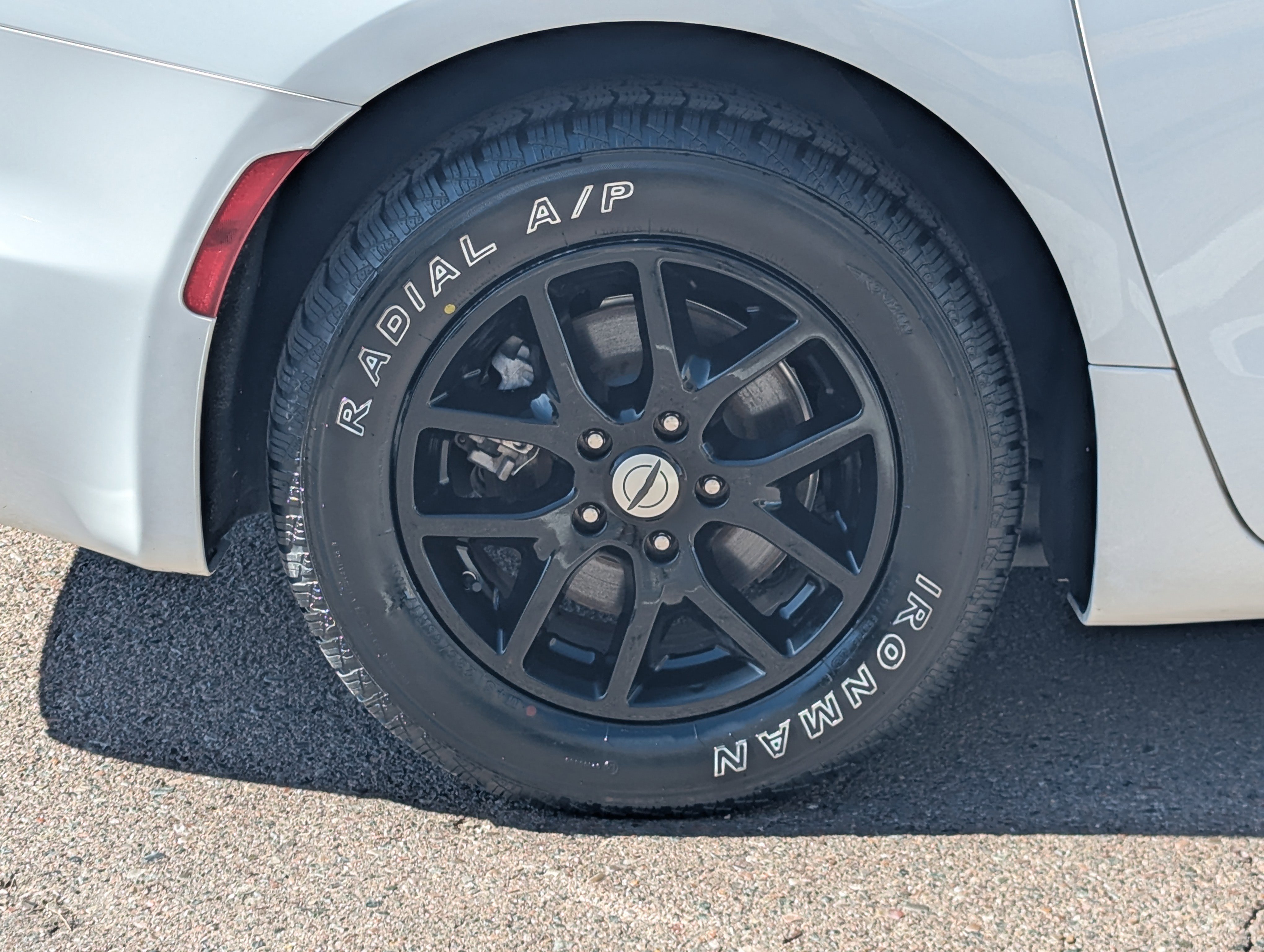 Used 2024 Chrysler Pacifica Touring-L image 7