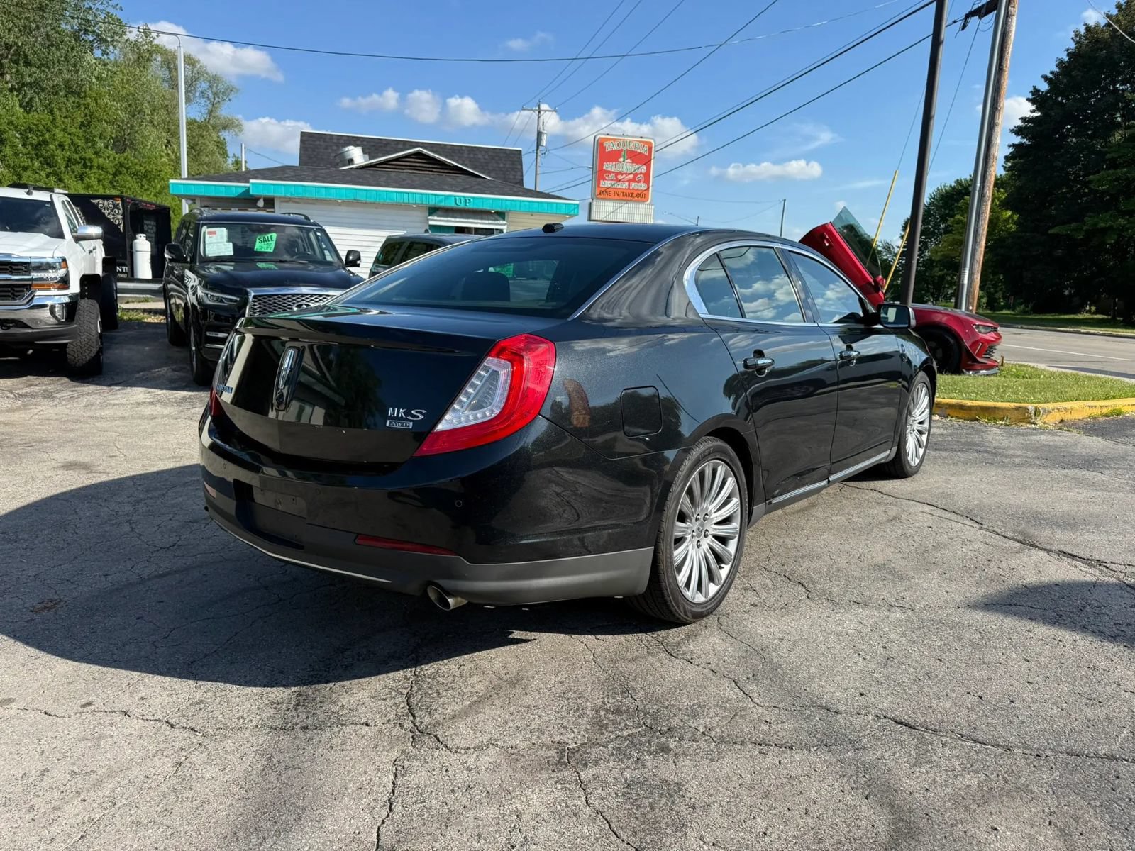 Used 2013 Lincoln MKS AWD image 5