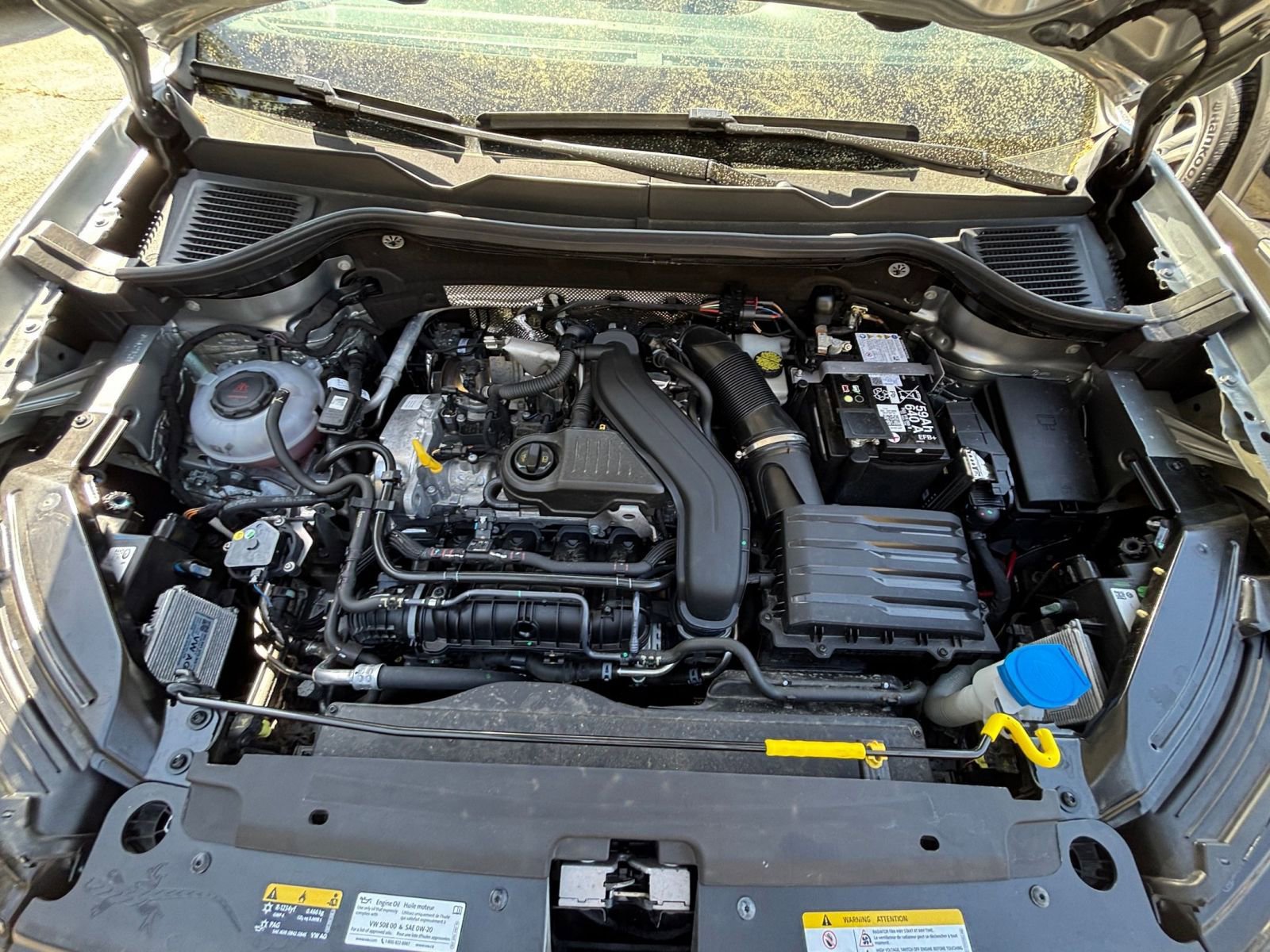 Used 2025 Volkswagen Taos SE image 33