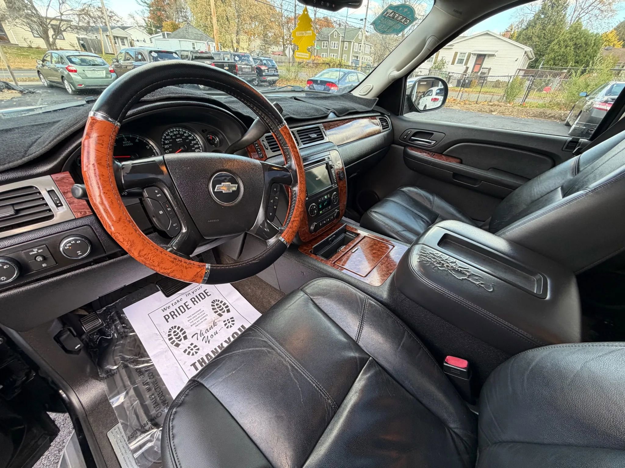 Used 2008 Chevrolet Avalanche LTZ w/ LTZ Preferred Equipment Group image 10