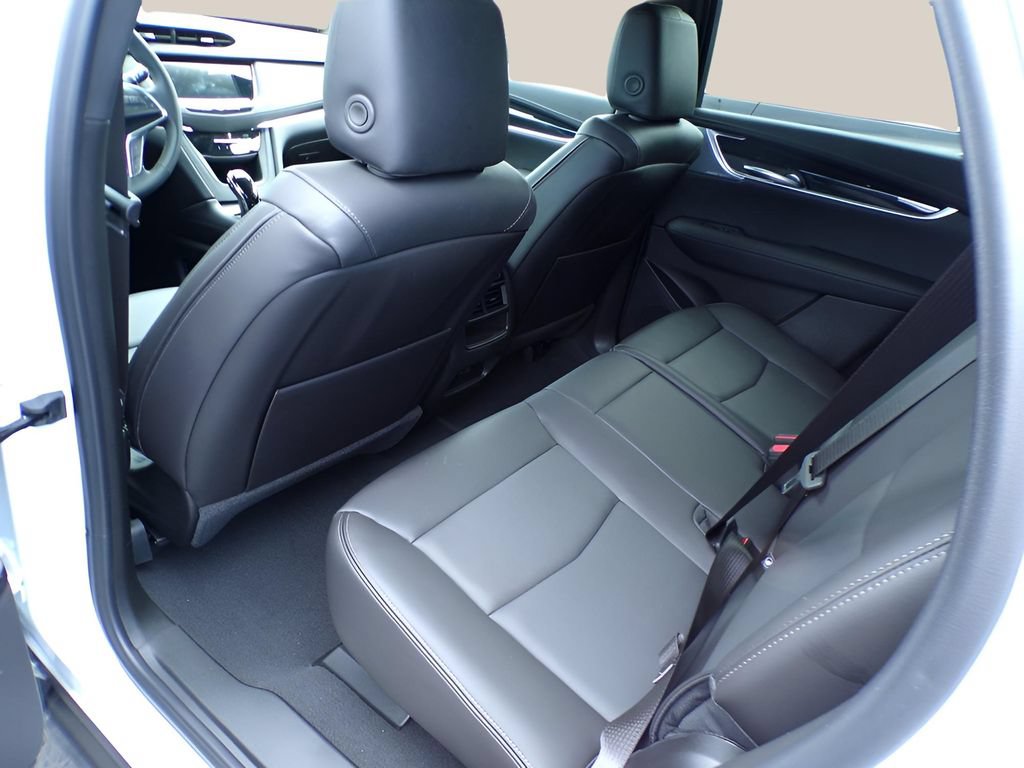 Used 2025 Cadillac XT5 Premium Luxury AWD/4WD image 7