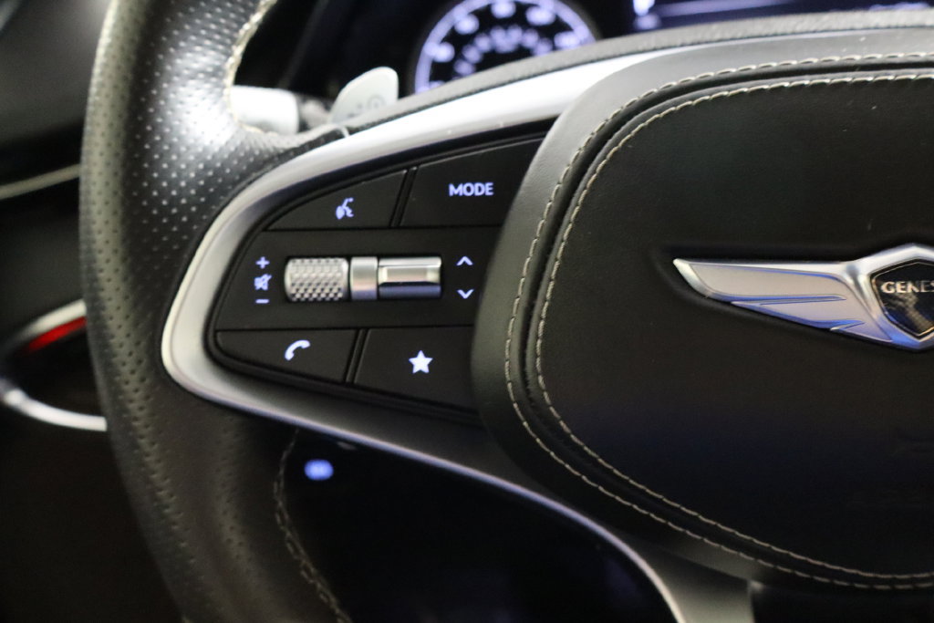 Used 2023 Genesis Electrified GV70 AWD/4WD image 8
