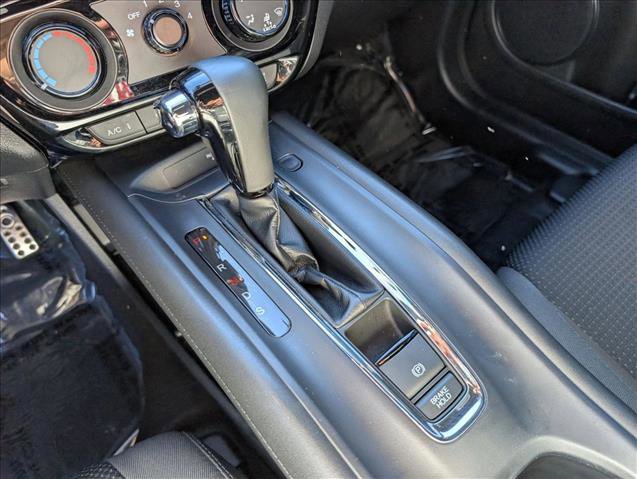 Used 2022 Honda HR-V Sport image 11