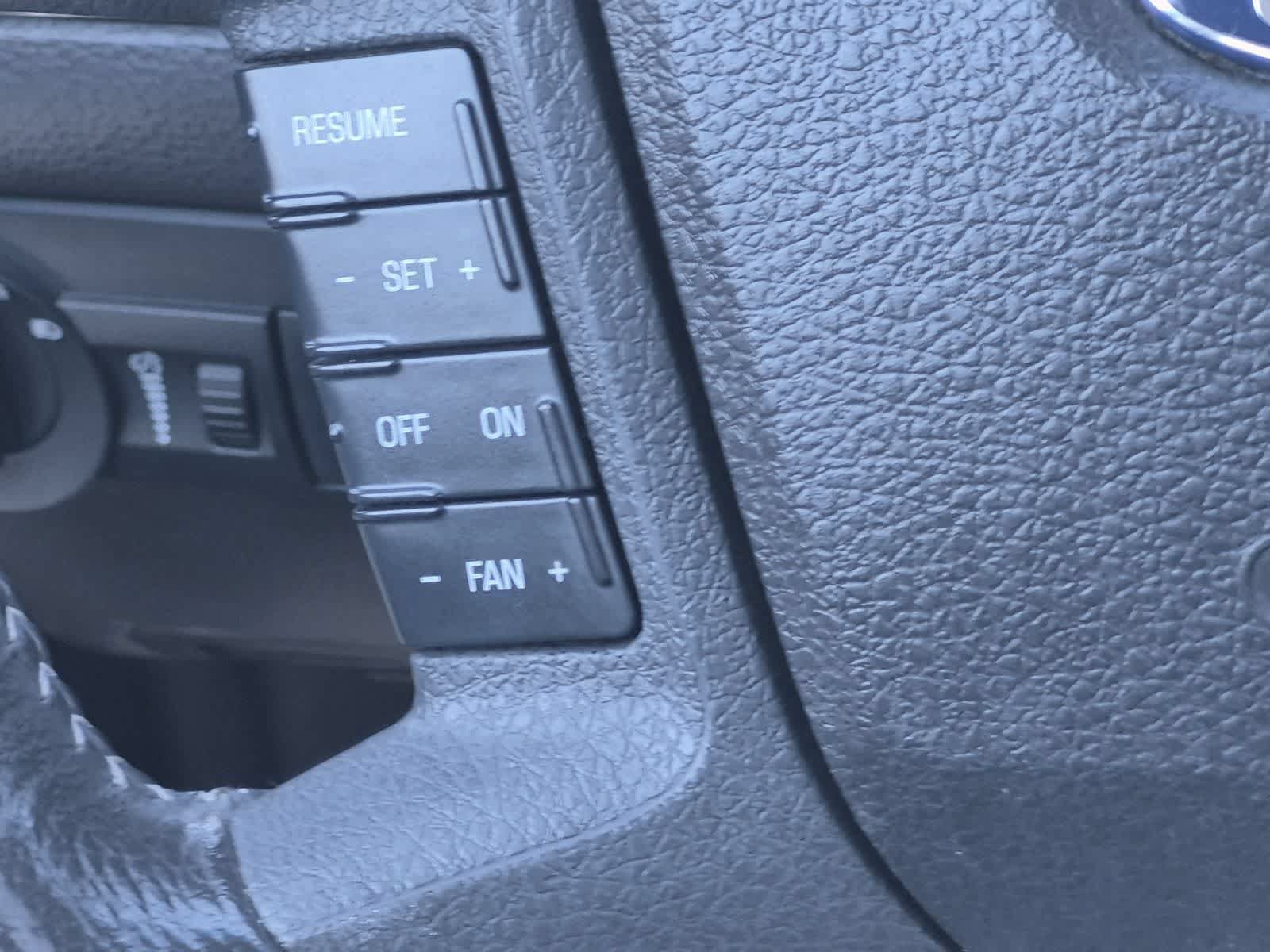 Used 2007 Ford Fusion SEL FWD image 25