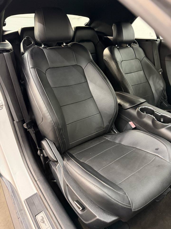 Used 2016 Ford Mustang Premium RWD image 39