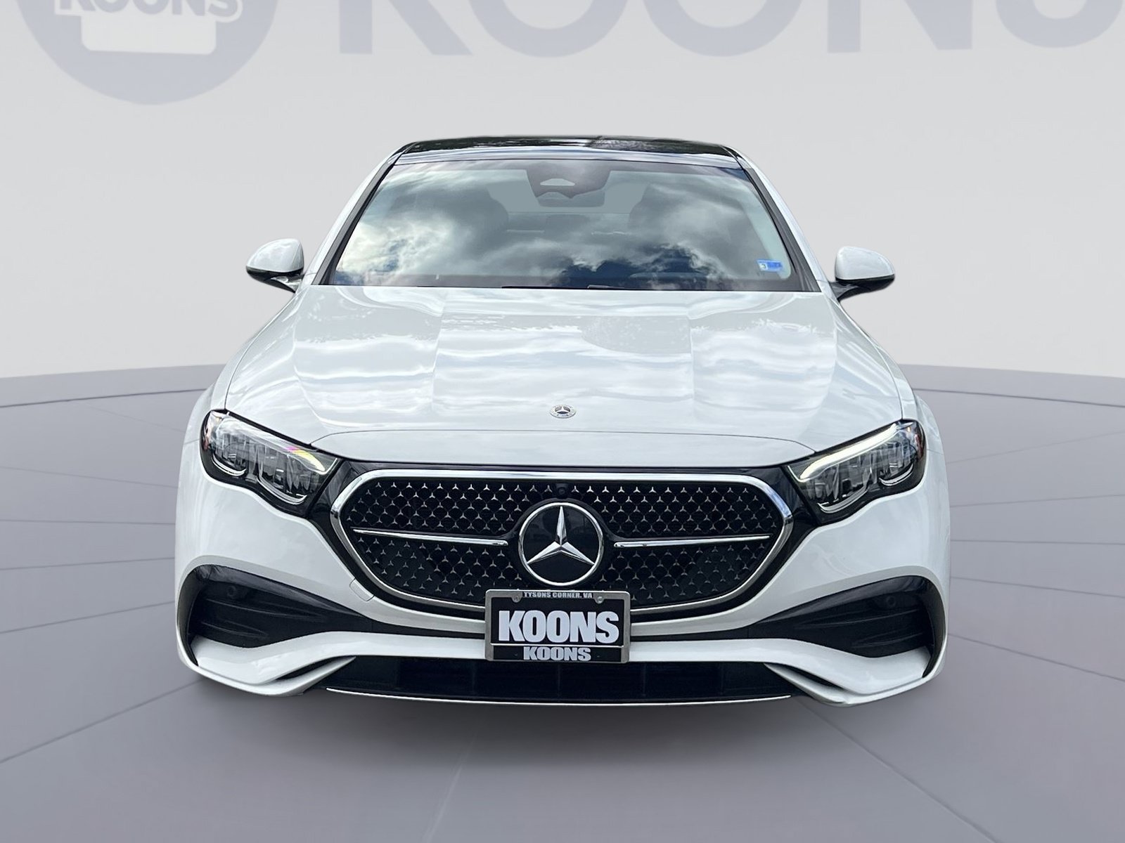 Used 2025 Mercedes-Benz E 450 4MATIC Sedan image 4