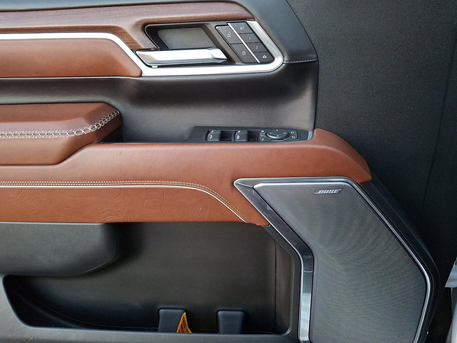 Certified 2024 GMC Sierra 2500 Denali Ultimate w/ Max Trailering Package image 13