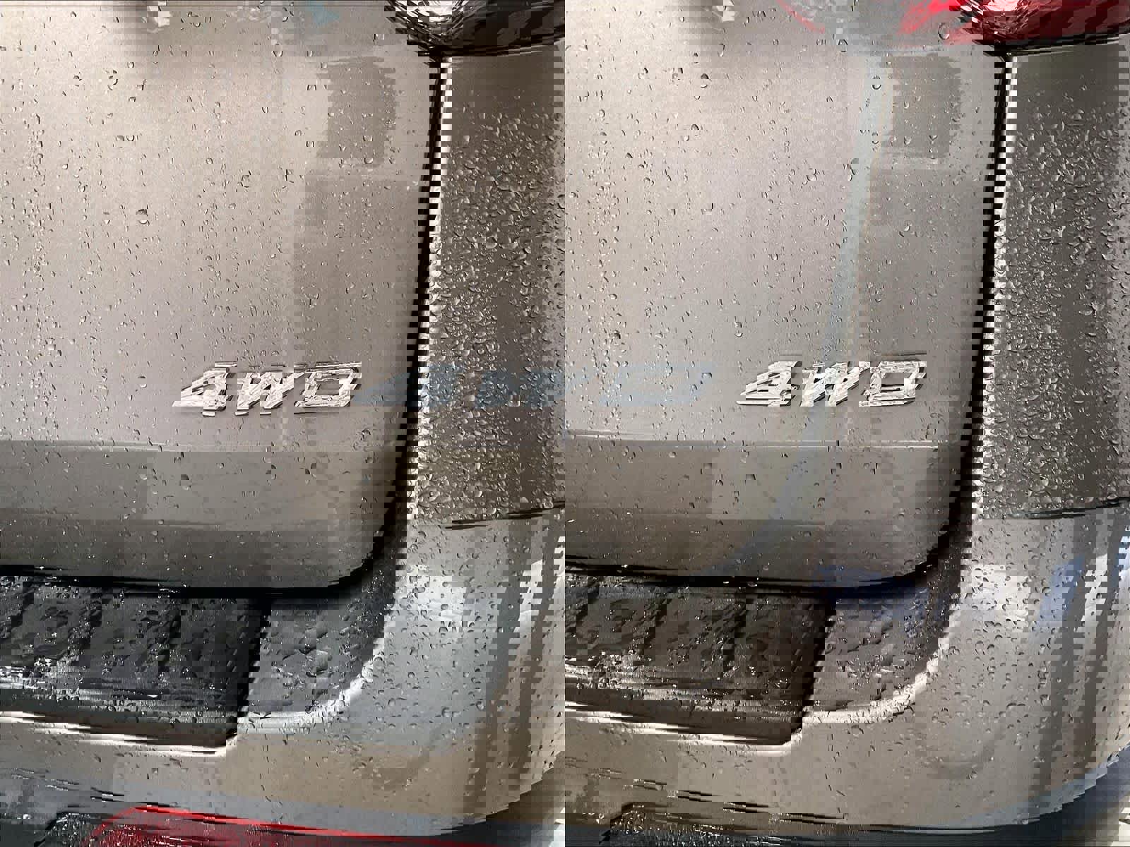 Used 2021 Ford Explorer XLT w/ Equipment Group 202A AWD/4WD image 29