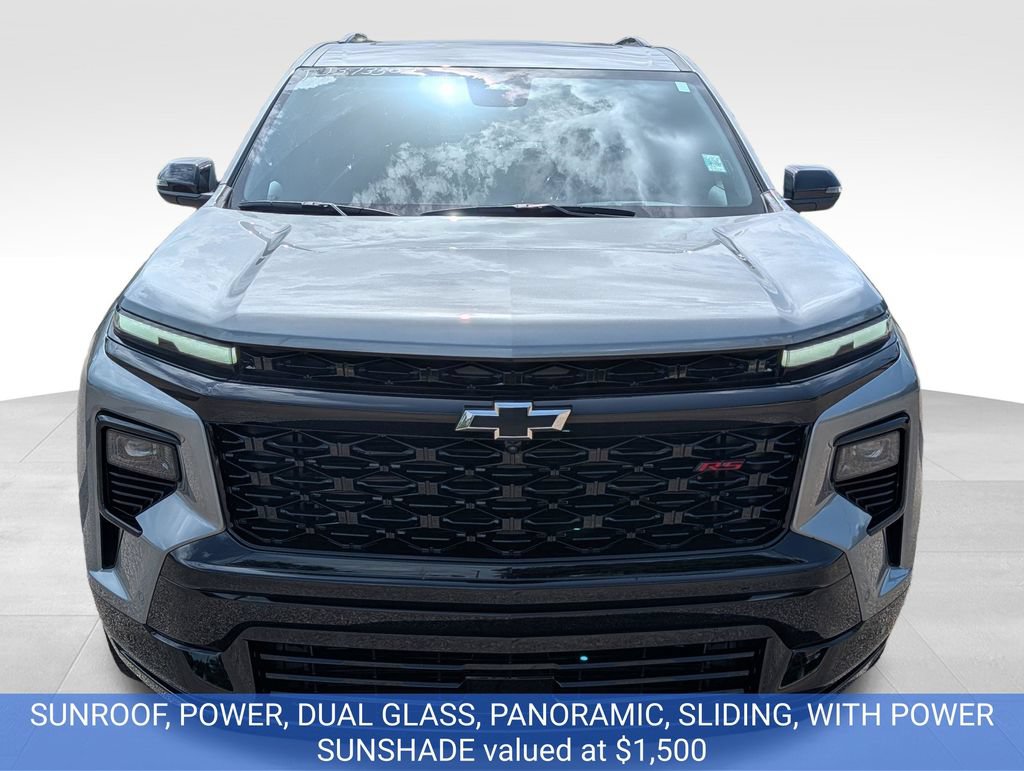 New 2026 Chevrolet Traverse RS w/ LPO, Floor Liner Package FWD video 3