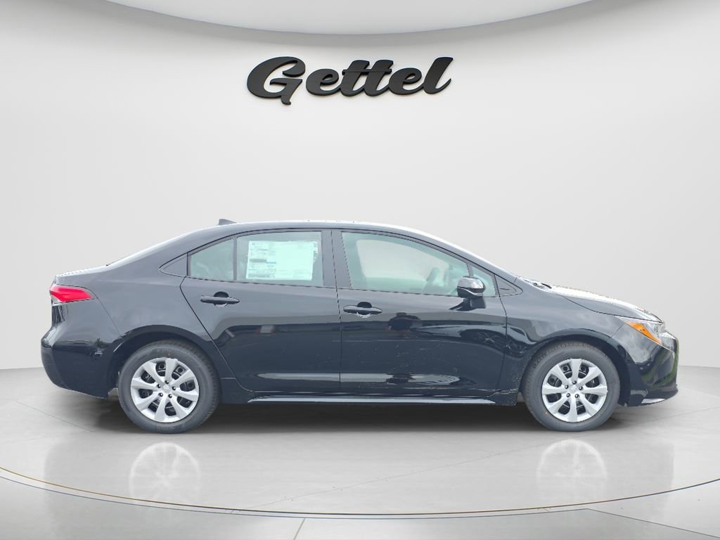New 2026 Toyota Corolla LE FWD image 3