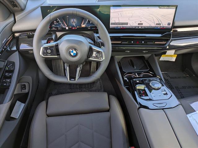 Used 2026 BMW 530i w/ M Sport Package RWD image 15