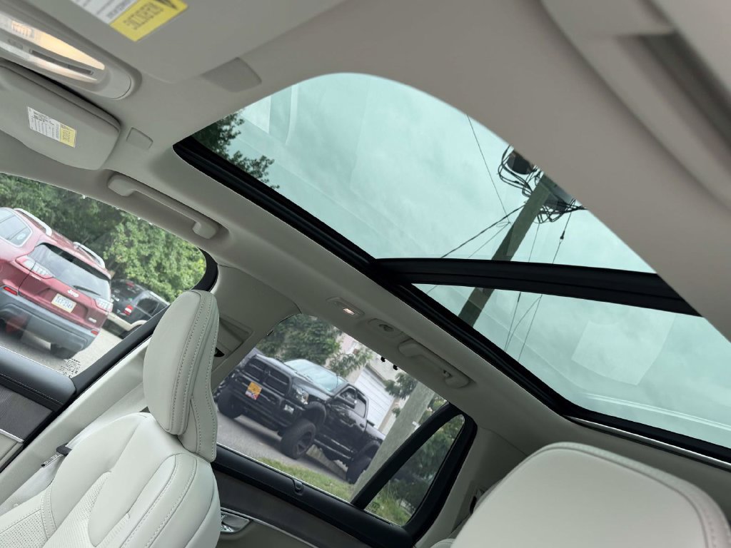 New 2026 Volvo XC90 B6 Ultra w/ Protection Package AWD/4WD image 18