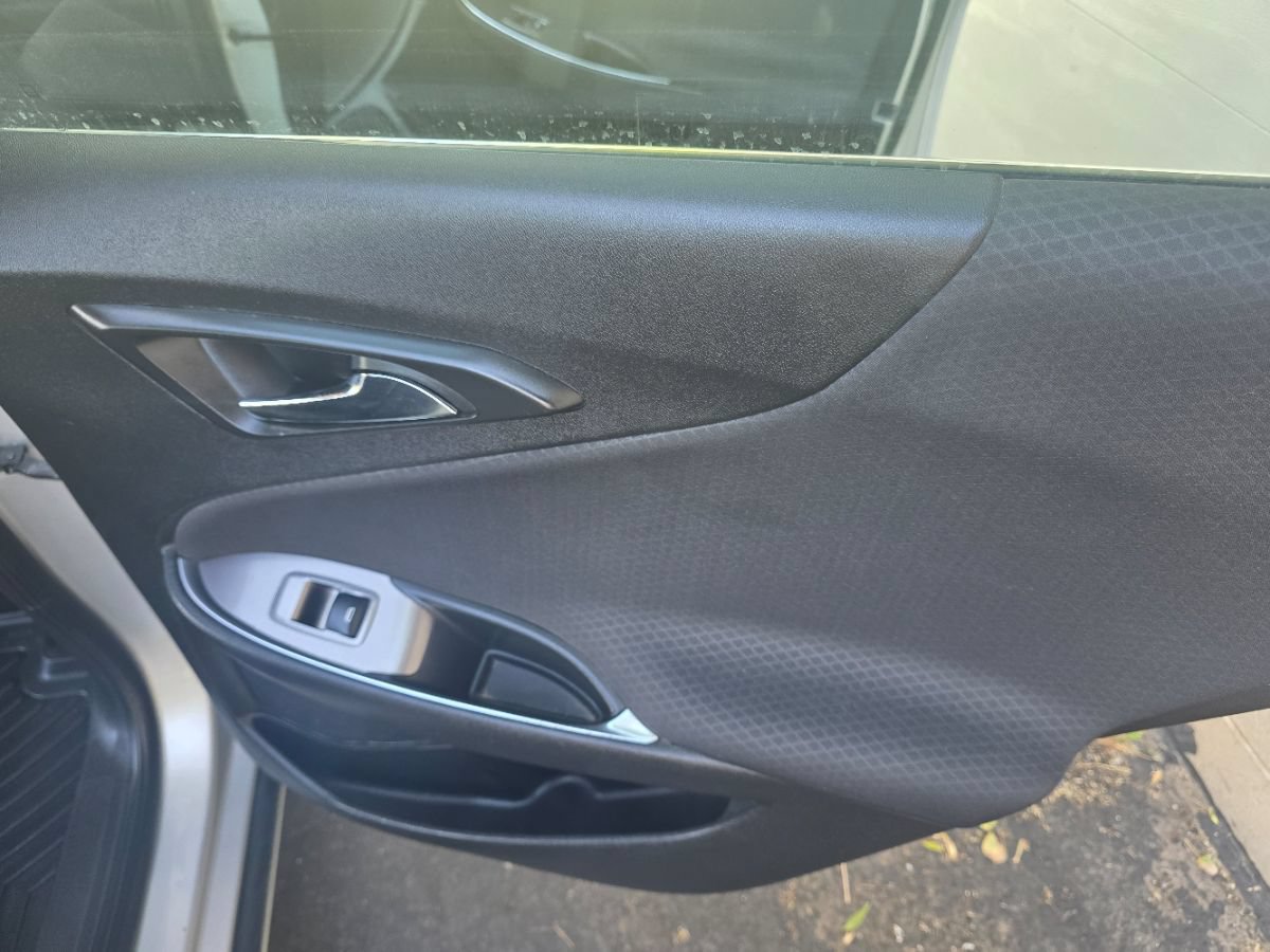 Used 2018 Chevrolet Malibu LT FWD image 30