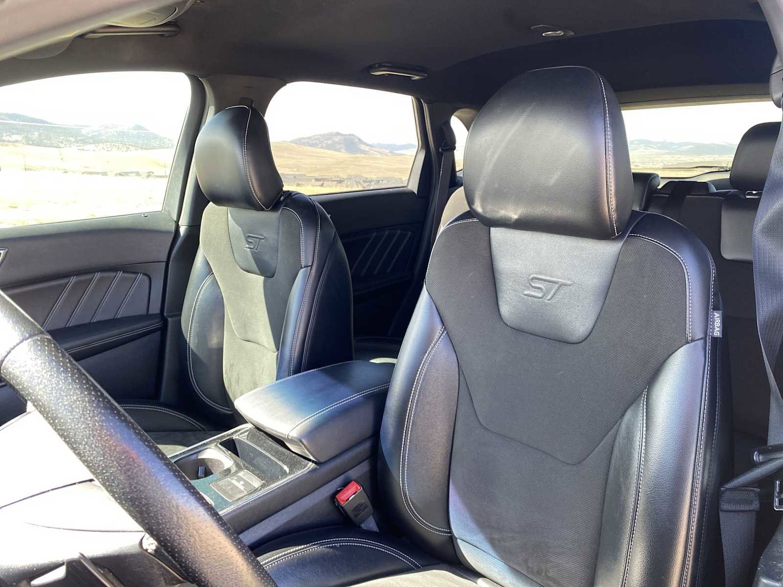 Used 2019 Ford Edge ST image 19