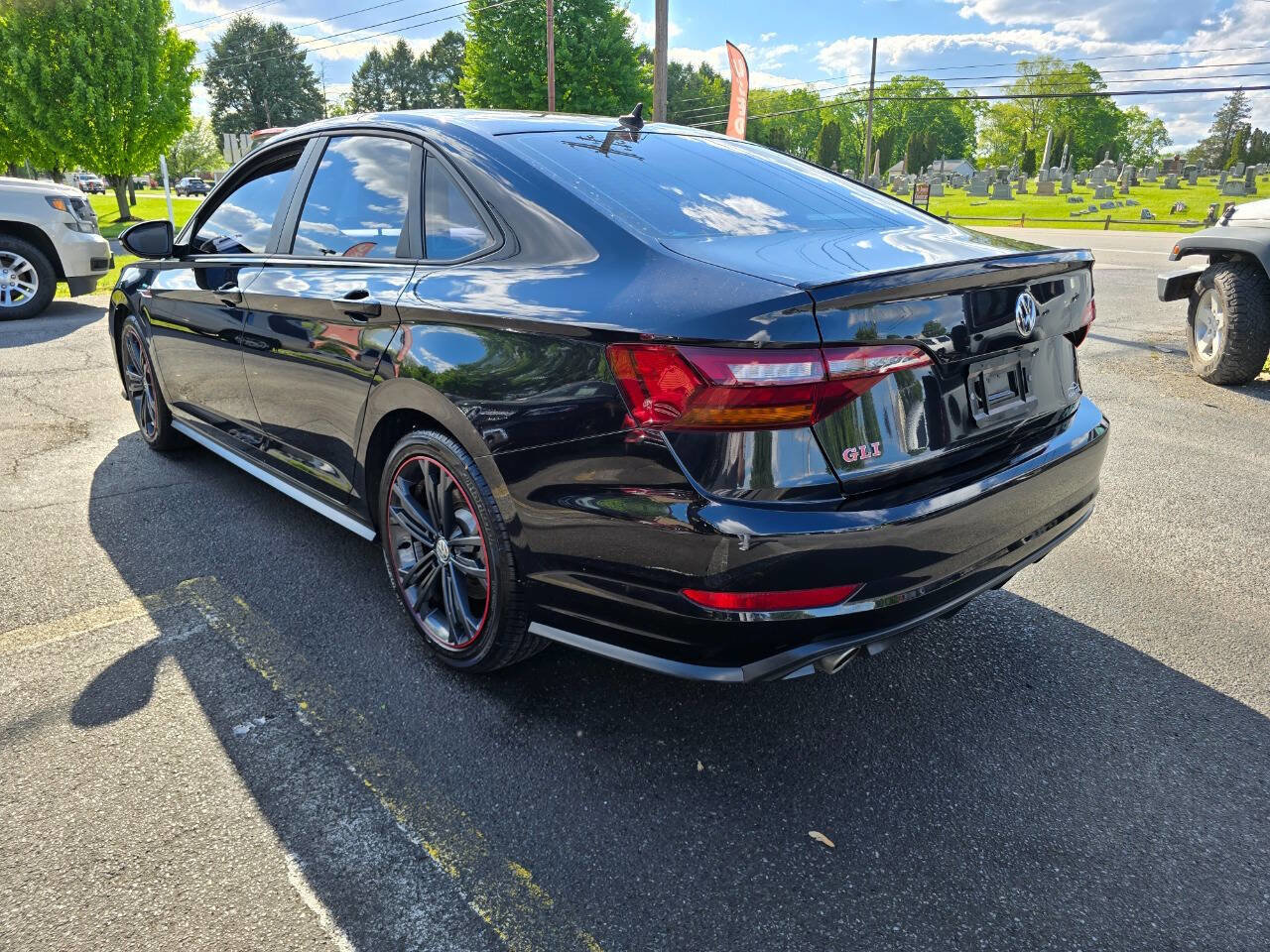 Used 2019 Volkswagen Jetta GLI FWD image 5
