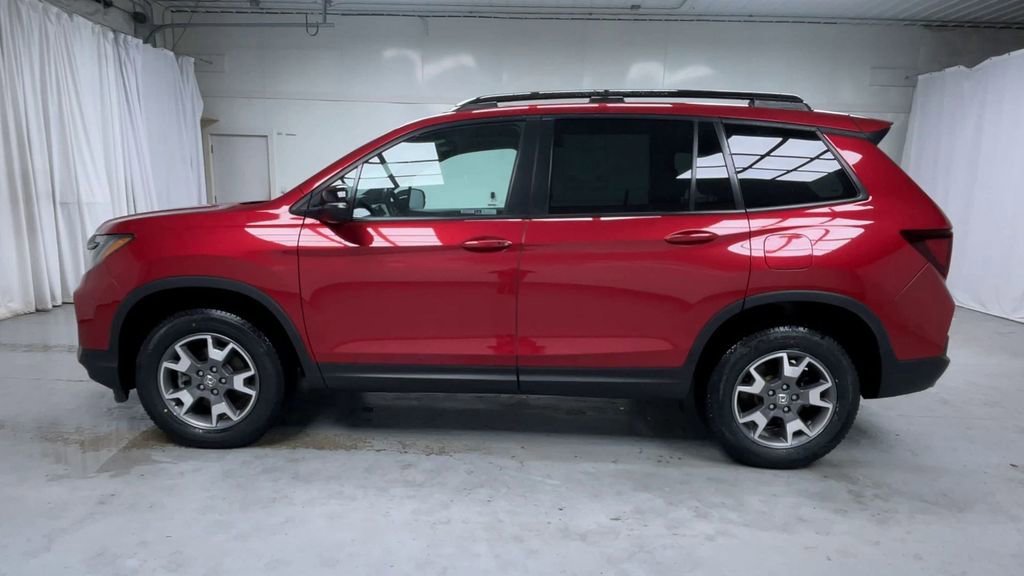Used 2023 Honda Passport TrailSport image 5