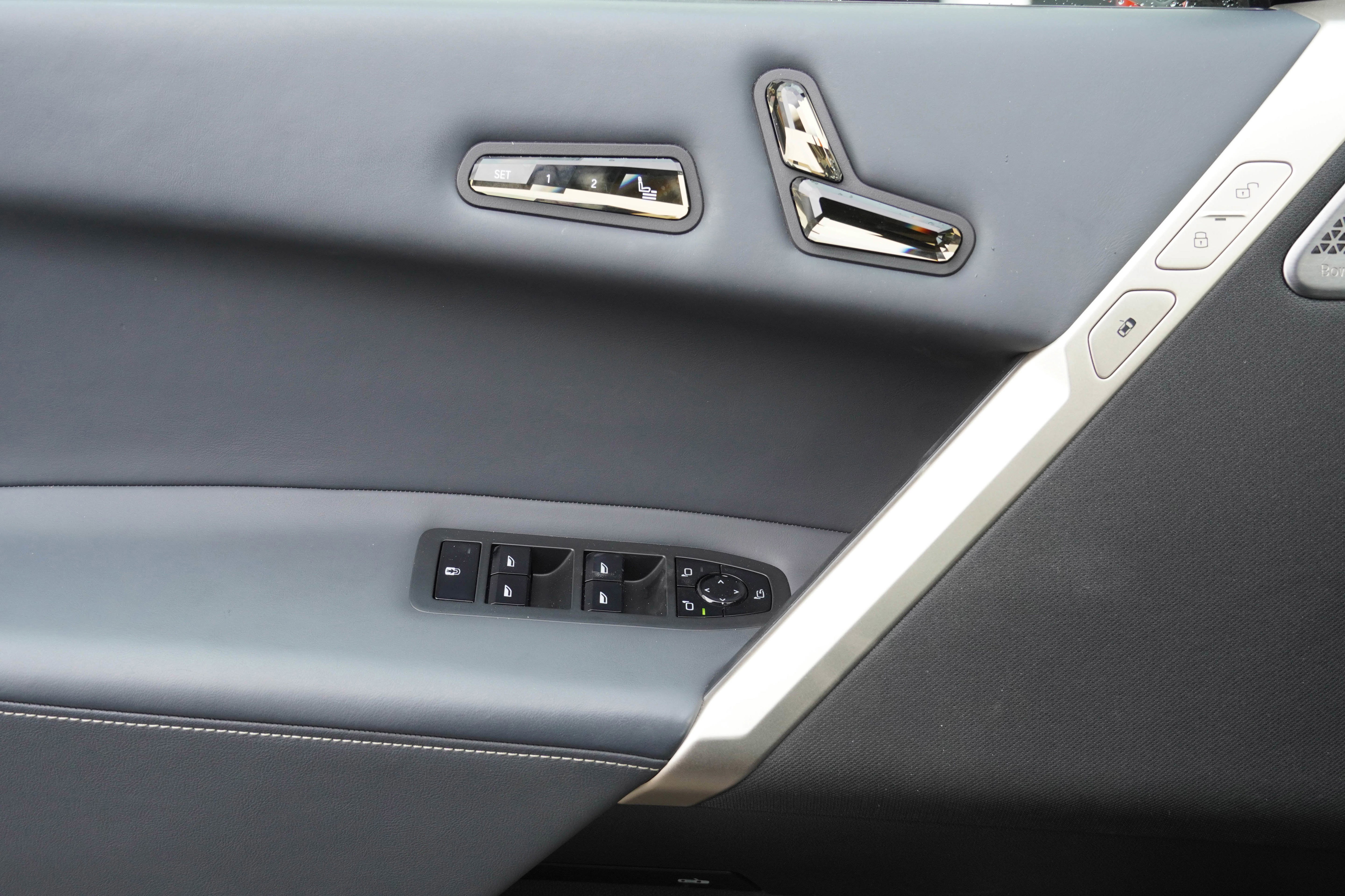 Certified 2024 BMW iX M60 image 15