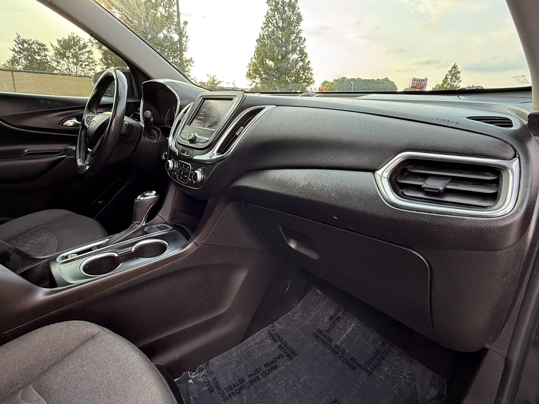 Used 2020 Chevrolet Equinox LT AWD/4WD image 19