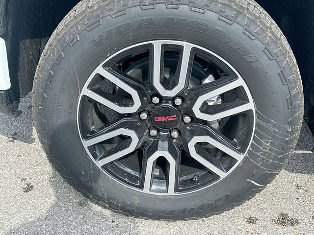 New 2026 GMC Sierra 1500 AT4 w/ AT4 Premium Package image 10