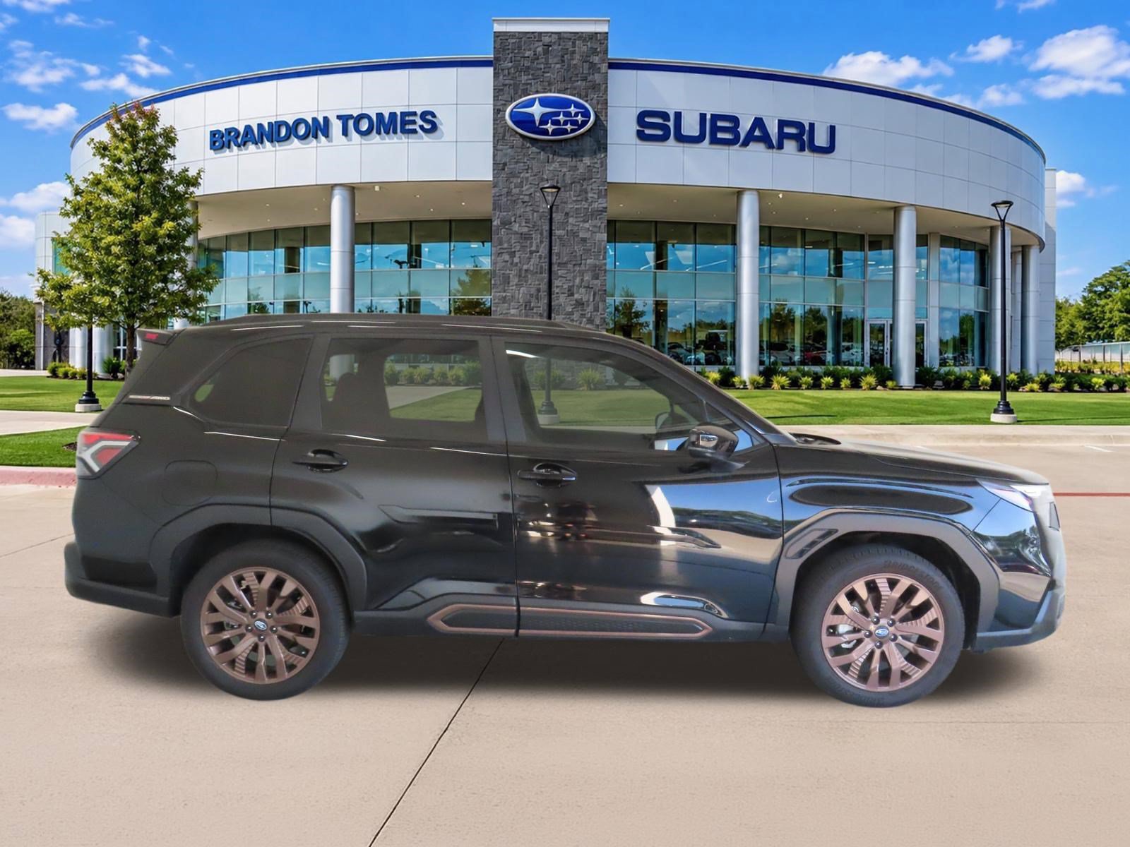Used 2025 Subaru Forester Sport w/ Popular Package #1 AWD/4WD image 2
