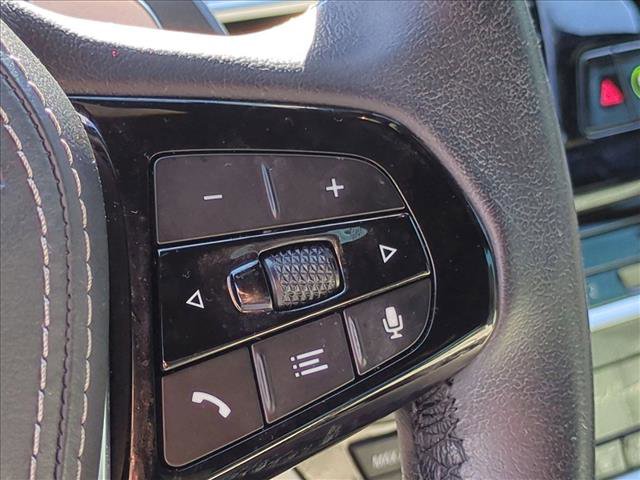 Used 2021 BMW 530e w/ Premium Package image 17