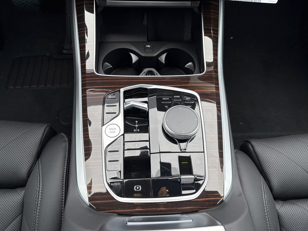 New 2026 BMW X5 xDrive50e AWD/4WD image 11