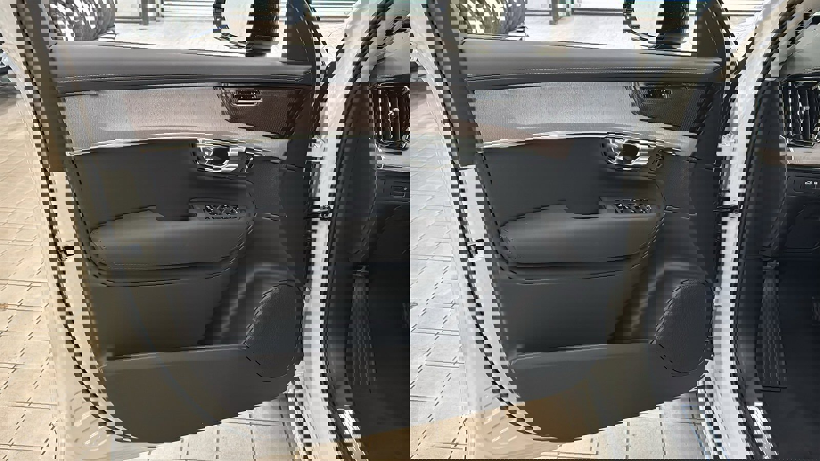 New 2026 Volvo XC90 T8 Ultra w/ Protection Package Premier image 21