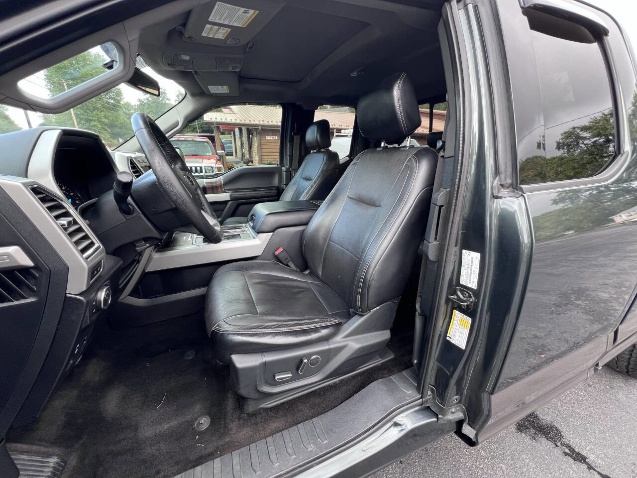 Used 2015 Ford F150 Lariat w/ Equipment Group 501A Mid image 11