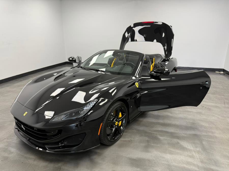 Used 2019 Ferrari Portofino RWD image 45