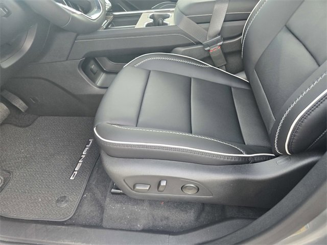 New 2026 GMC Acadia Denali w/ Super Cruise Package image 19
