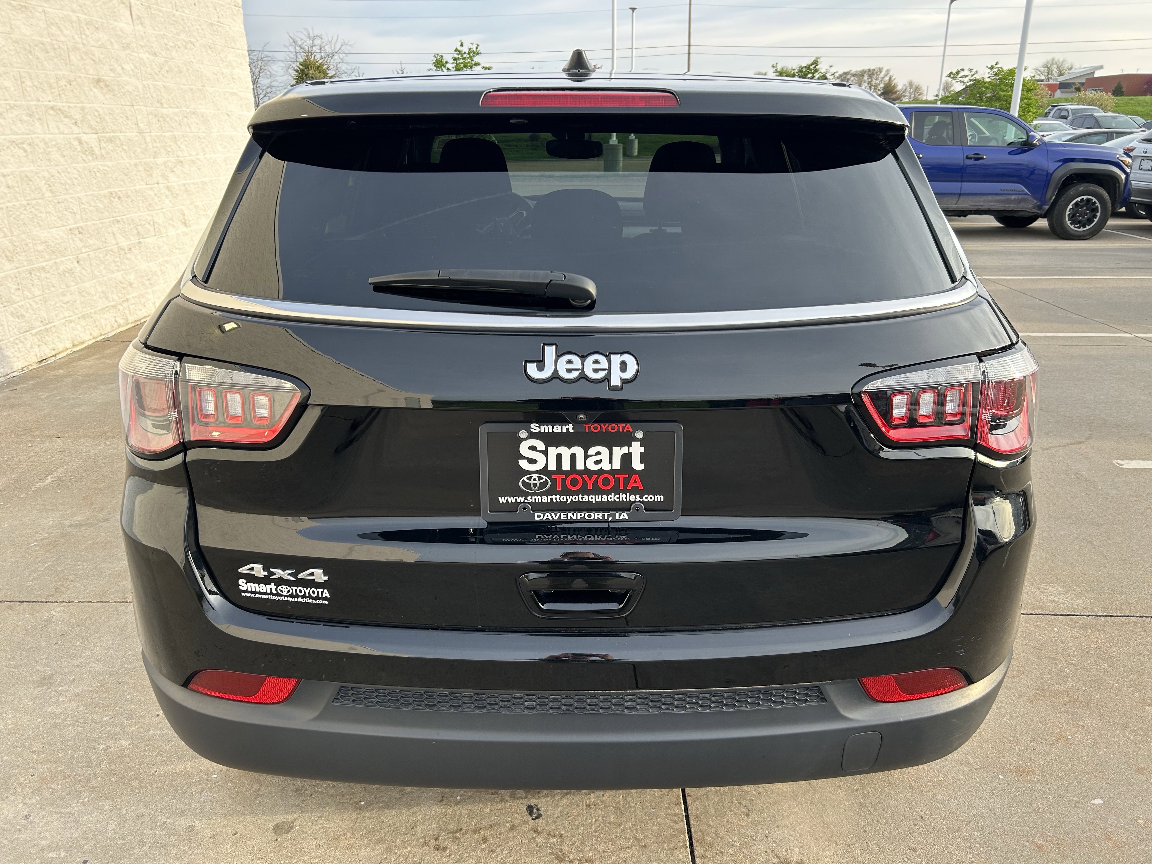 Used 2024 Jeep Compass Sport AWD/4WD image 5