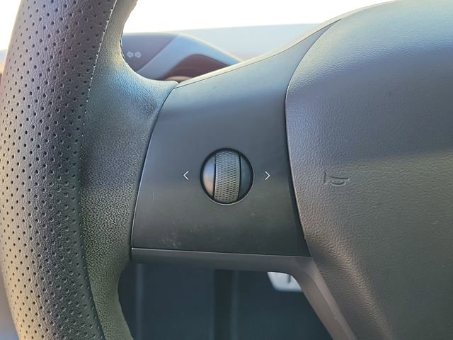 Used 2020 Tesla Model 3 Performance image 20