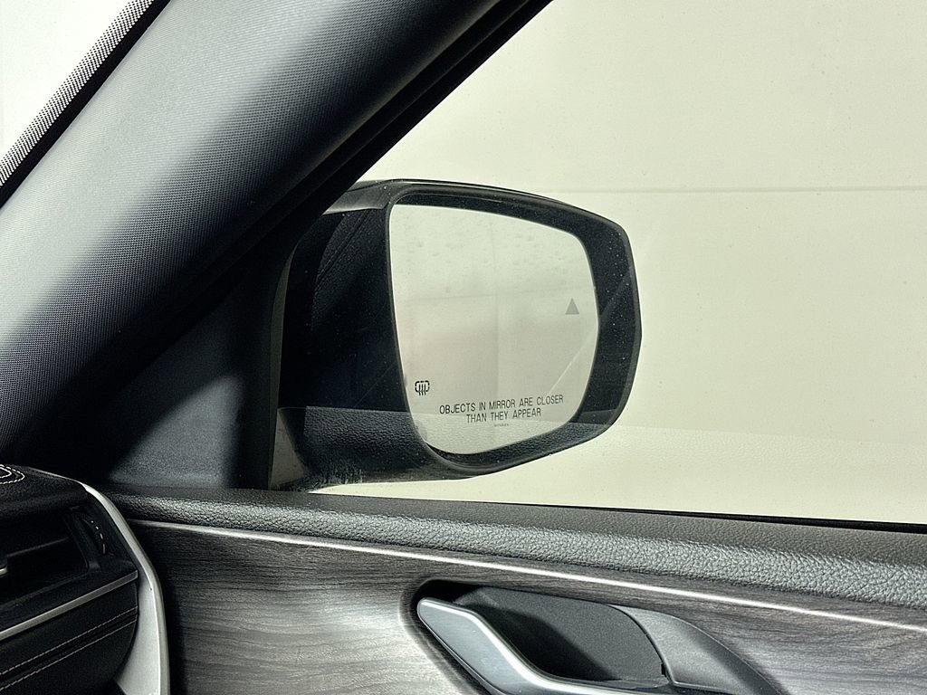 Certified 2025 Jeep Grand Cherokee Limited w/ Black Appearance Package image 26