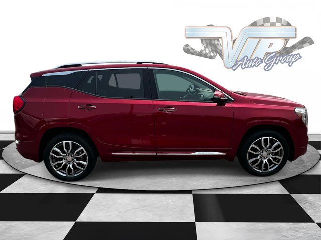 Used 2023 GMC Terrain Denali AWD/4WD image 3