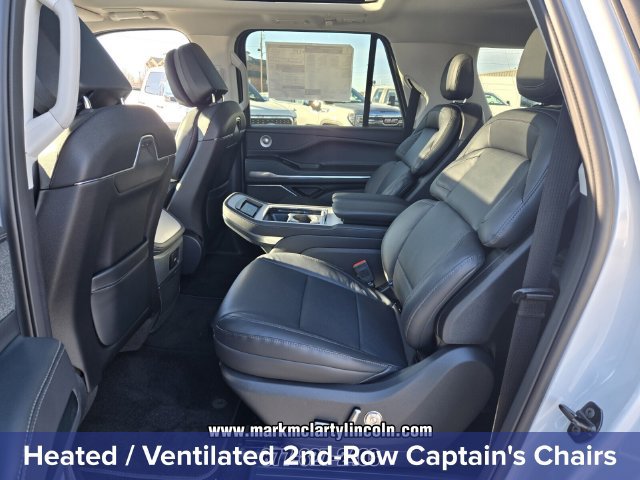 New 2026 Lincoln Navigator L Reserve AWD/4WD image 8