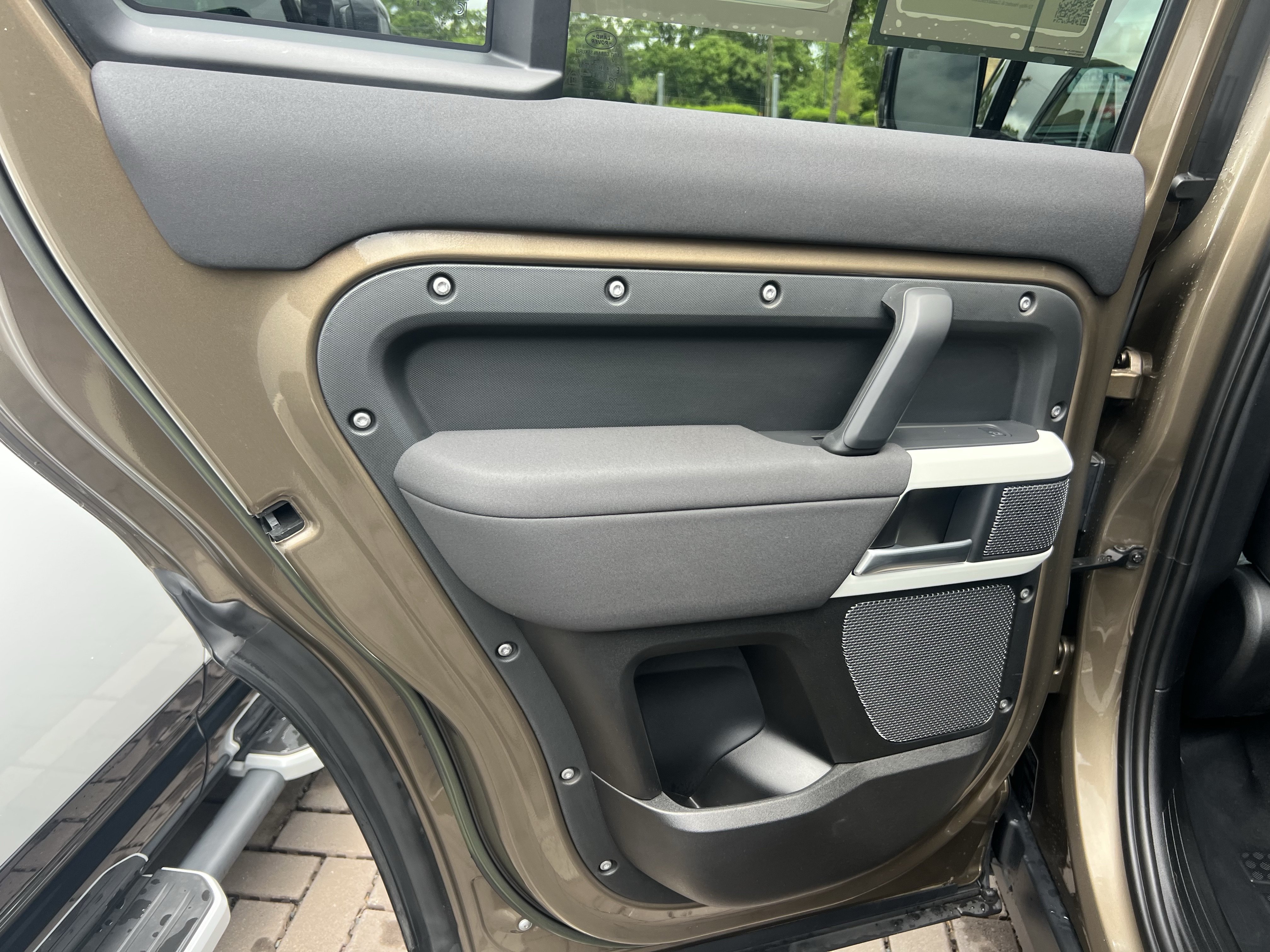 Certified 2023 Land Rover Defender 110 SE AWD/4WD image 26