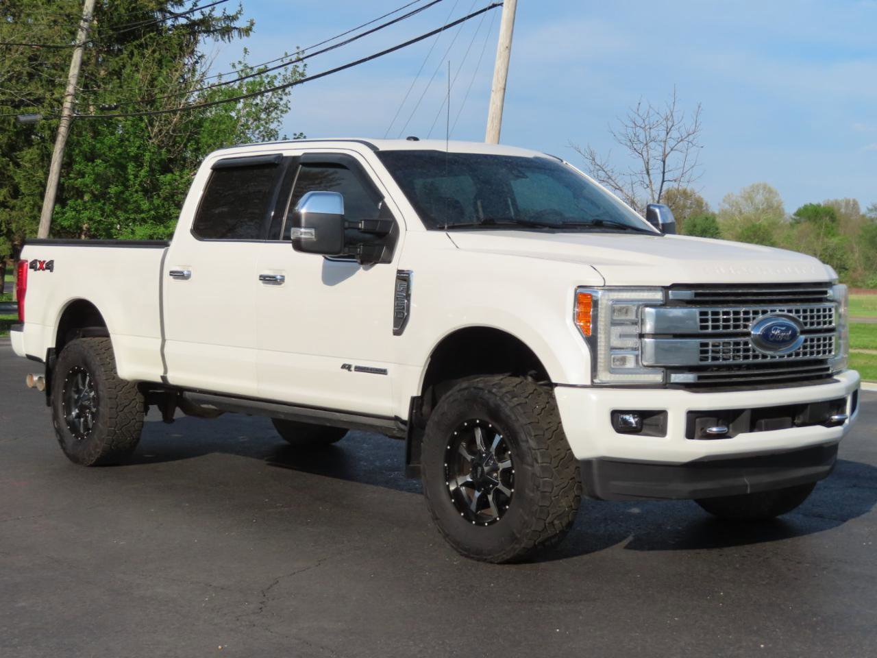 Used 2017 Ford F250 Platinum w/ Platinum Ultimate Package AWD/4WD image 56