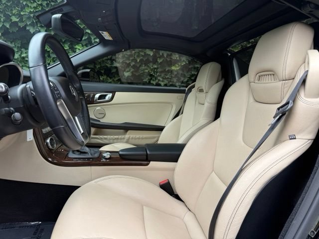 Used 2014 Mercedes-Benz SLK 350 image 9