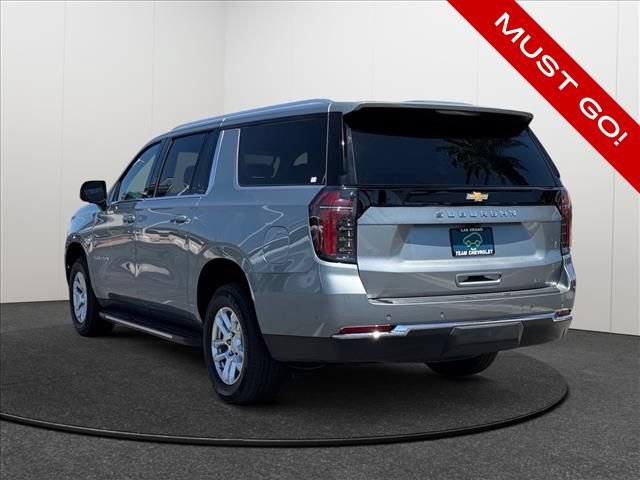 Certified 2025 Chevrolet Suburban LT AWD/4WD image 3