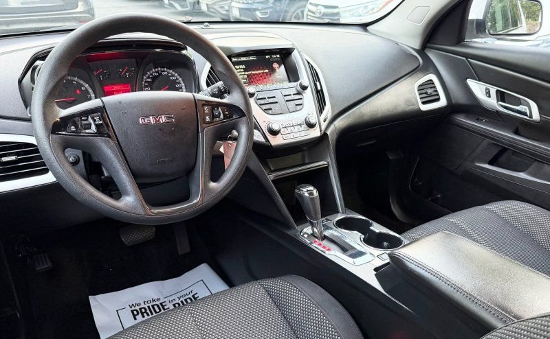 Used 2017 GMC Terrain SLE FWD image 11